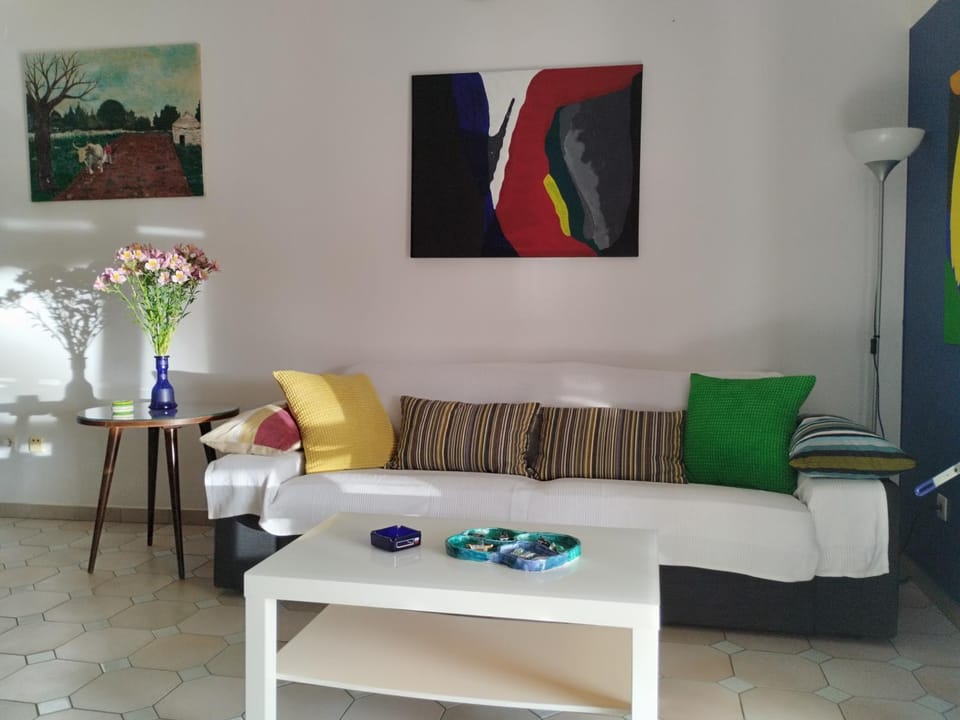 Walk to beach 2BR center, Zrce bus, parking Apartment in Novalja