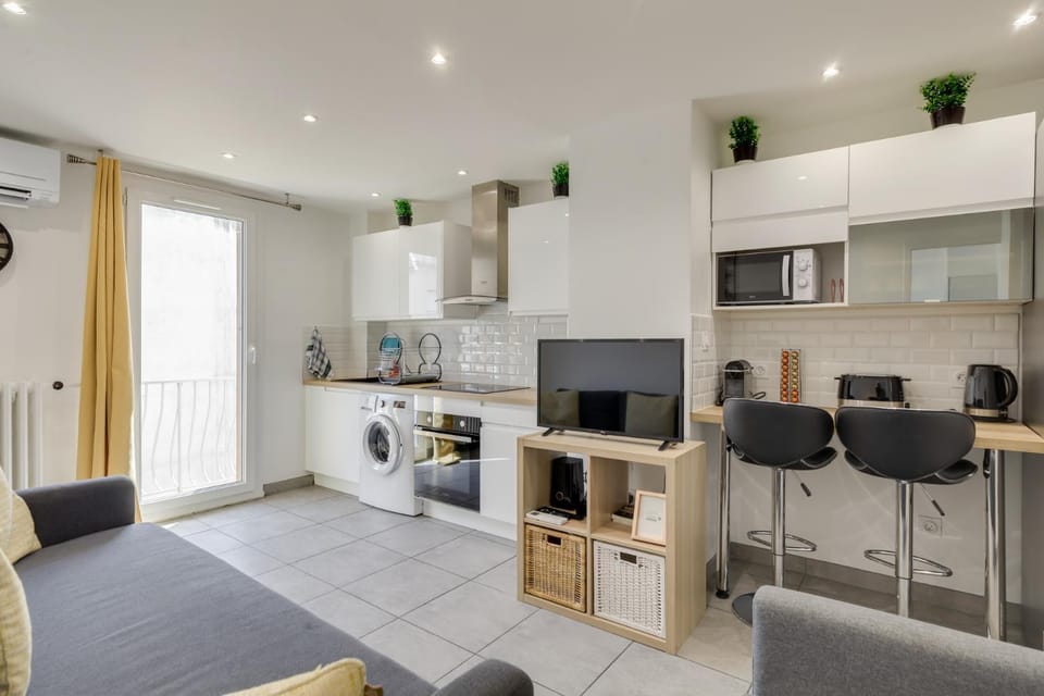 Appartement Gare St Charles Vieux Port Apartment in Marseille