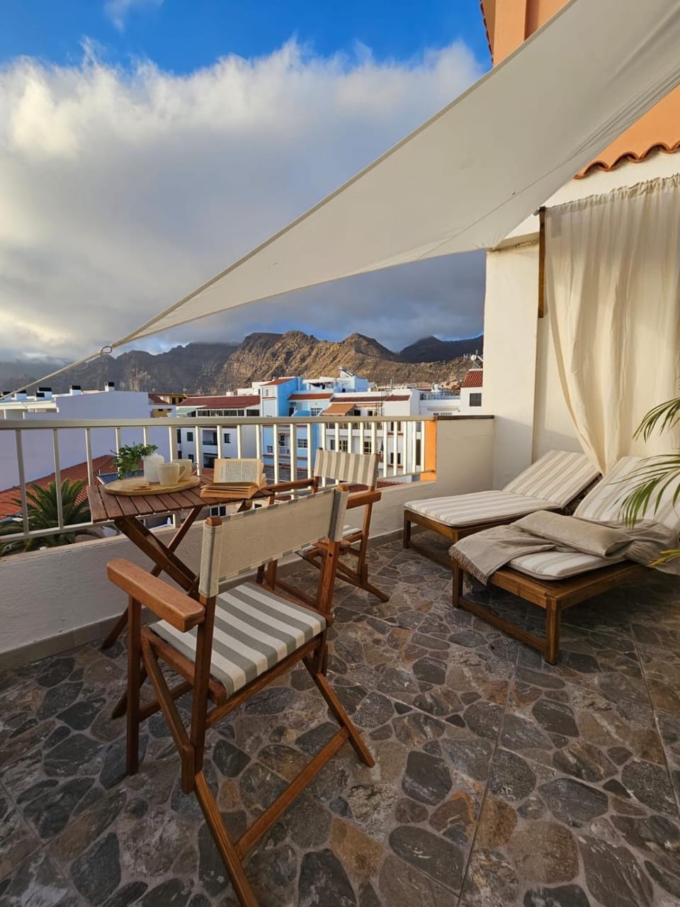 Balcony/Terrace, Balcony/Terrace, Mountain view, Mountain view, Sunset, sunbed