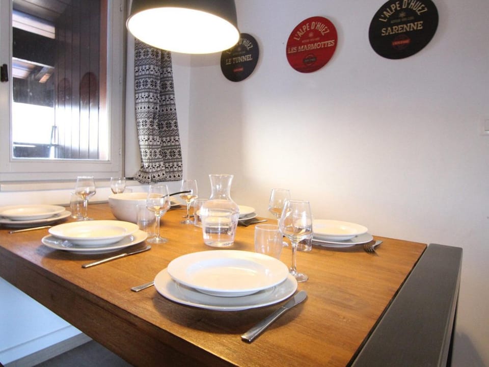 Appartement 3 pièces, 6 pers, 45m² - Couv.piscines, prox.pistes et écoles ski, parking, balcon, WiFi Apartment in Huez