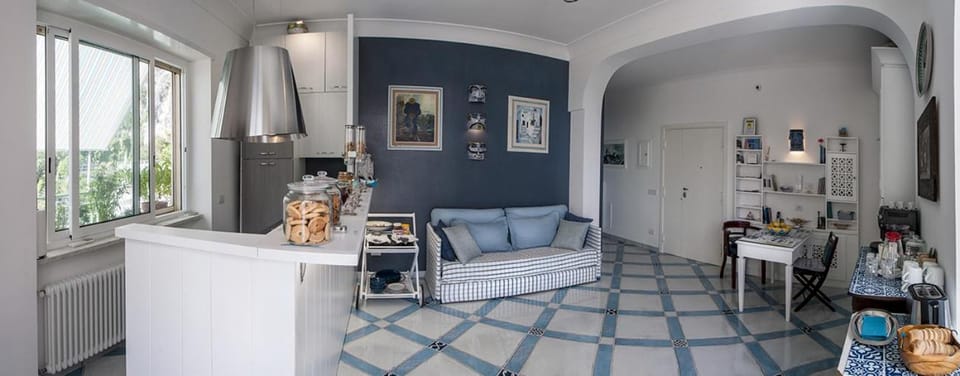 Living room, Lobby or reception, Seating area, Internal: Not applicable to any particular room