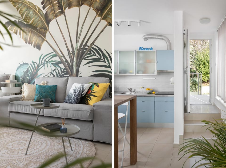 Kitchen or kitchenette, Living room, Seating area