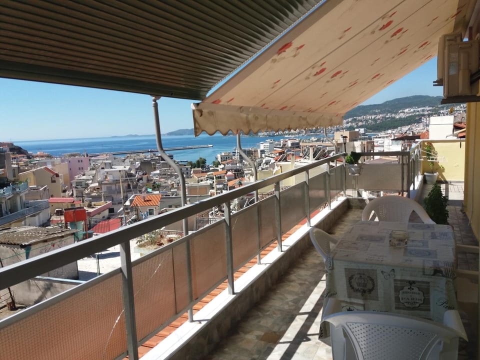 View (from property/room), City view, Sea view