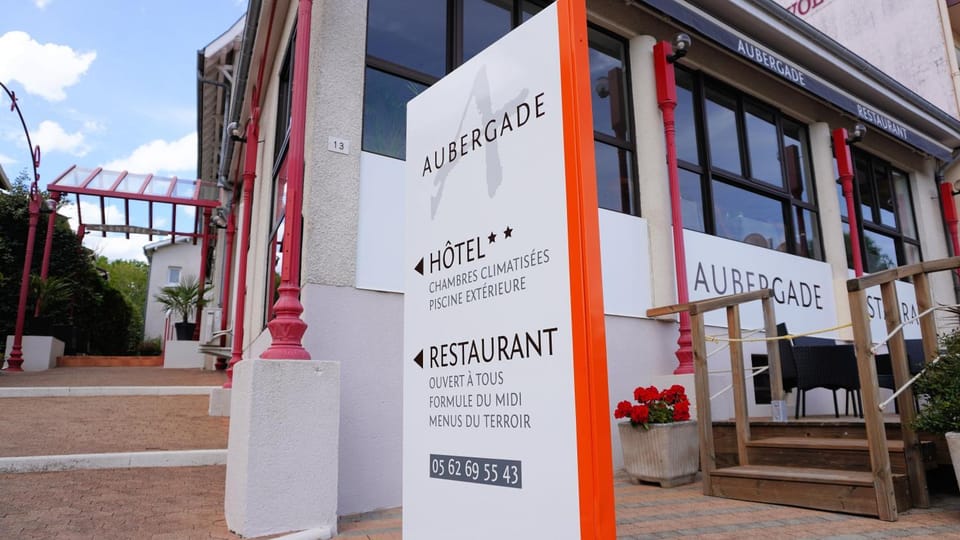 Property building, Restaurant/places to eat, Facade/entrance