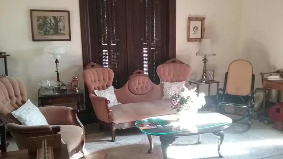 Smithville Historical Museum and Inn Bed and Breakfast in Missouri