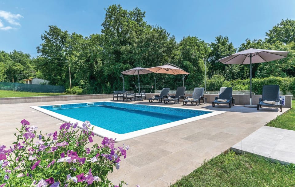 Patio, Garden, Balcony/Terrace, Swimming pool
