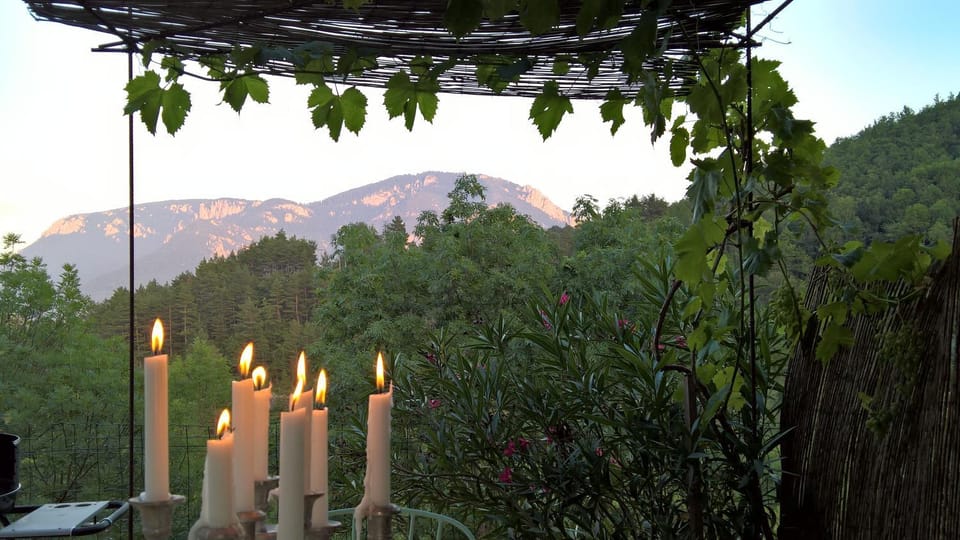Property building, Balcony/Terrace, Mountain view