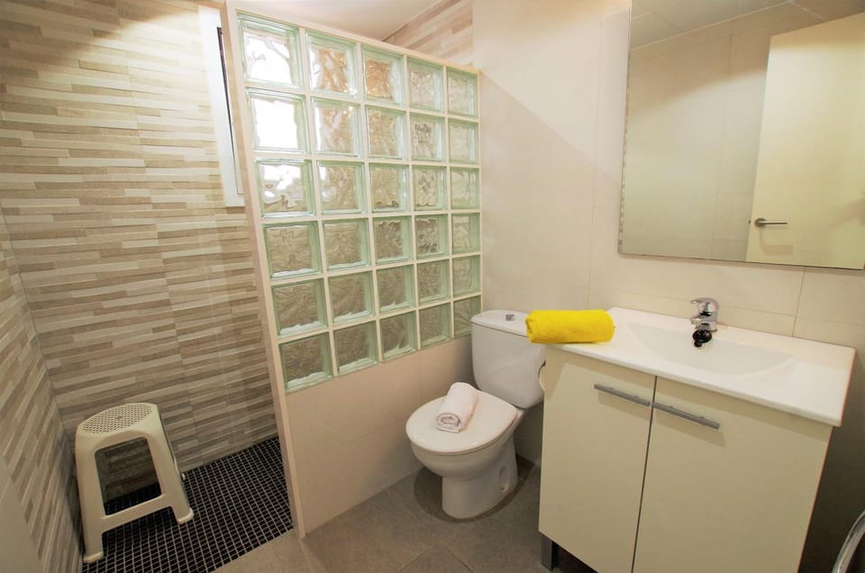 V&V LLORET- Apartamento Blanc Apartment in Lloret de Mar