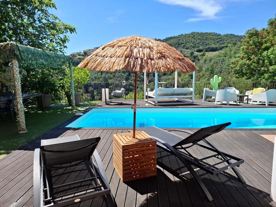 VILLA COLINA Cannes Mandelieu Bed and Breakfast in Mandelieu-La Napoule