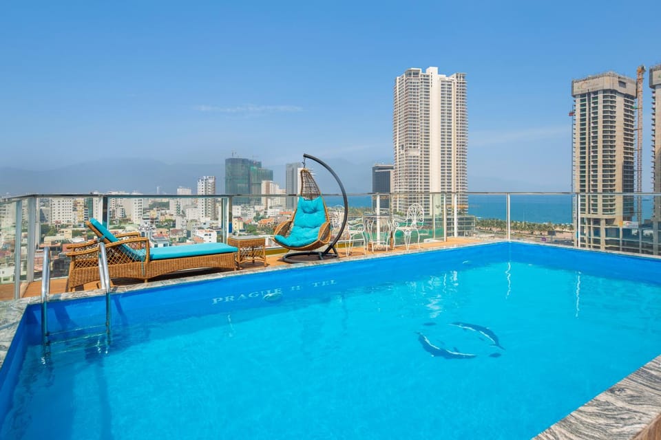 Day, Pool view, Swimming pool, sunbed