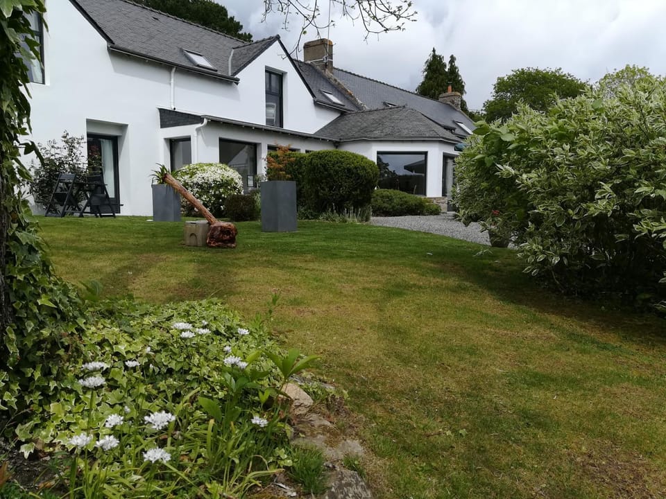 Property building, Garden