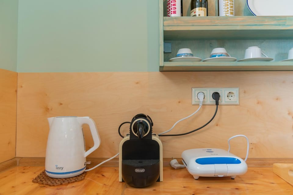 Coffee/tea facilities, Kitchen or kitchenette