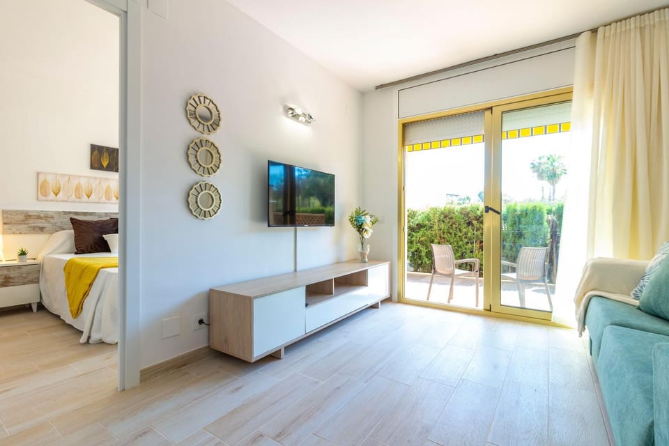 TV and multimedia, Dining area