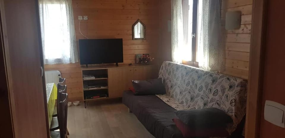 TV and multimedia, Seating area
