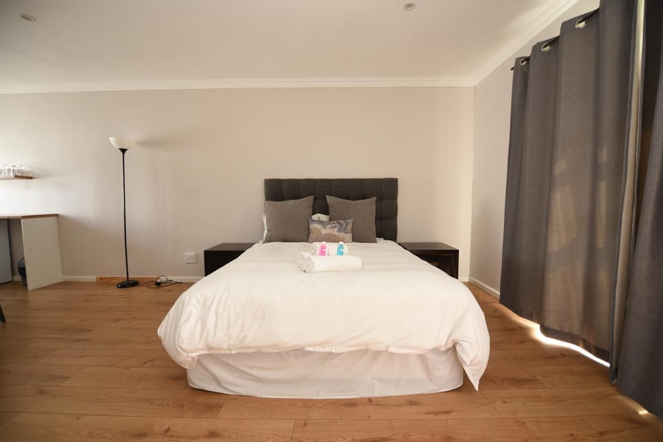 Pringle Nest Bed and Breakfast in Cape Town