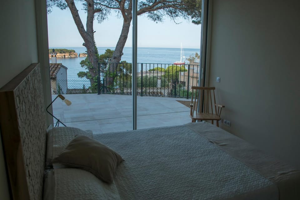 Balcony/Terrace, Photo of the whole room, Bedroom, Sea view