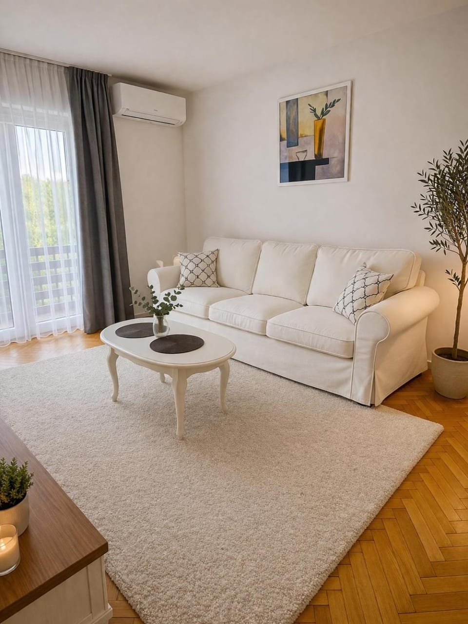 Living room, Seating area, air conditioner