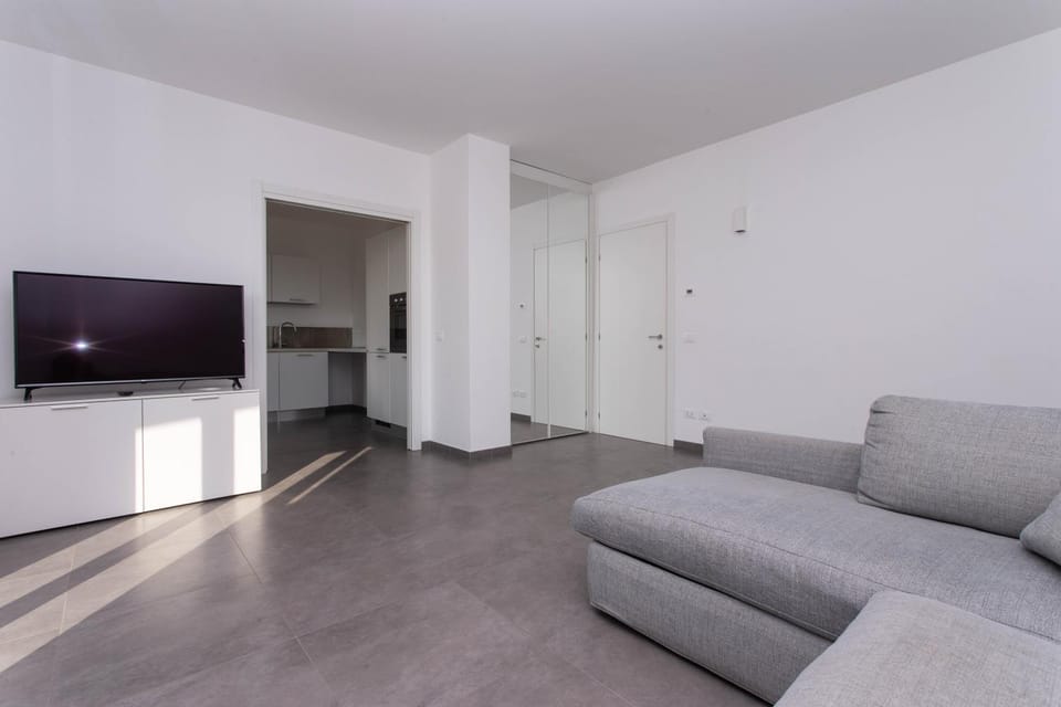 S018 - Sirolo, nuovissimo trilocale in pietra con giardino dx Apartment in Sirolo