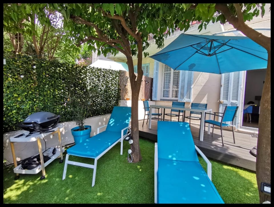 Patio, Garden, sunbed
