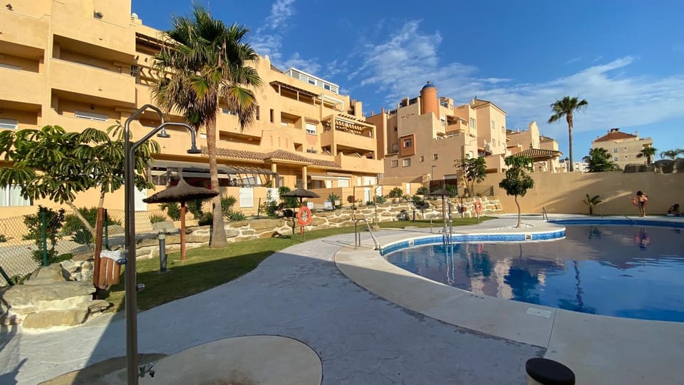 Garden, Swimming pool