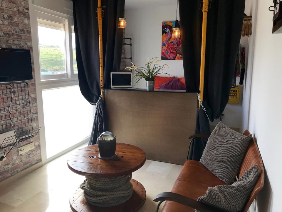 TV and multimedia, Seating area