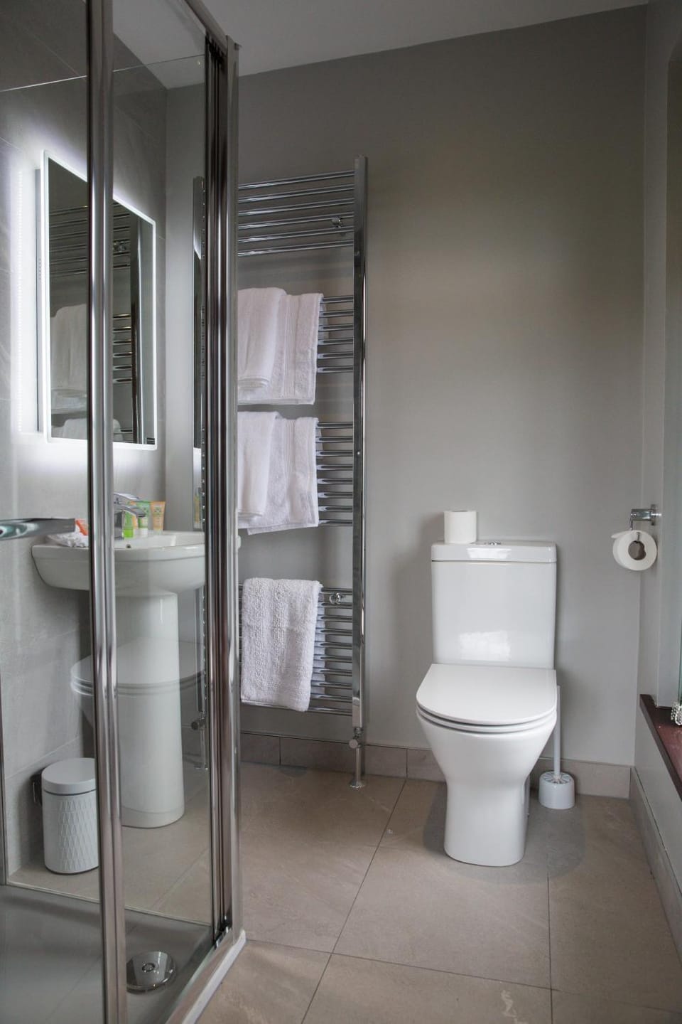 Shower, Toilet, Bathroom