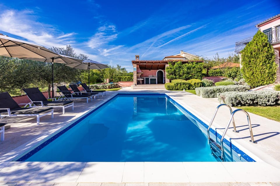 Garden, Swimming pool
