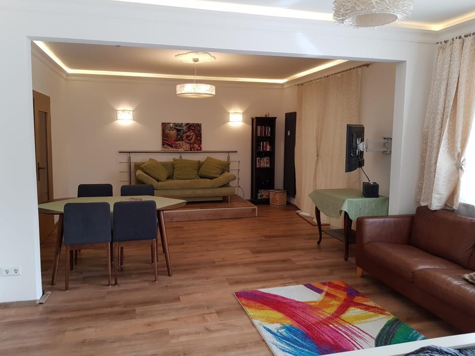 Living room, Seating area, Dining area, Bedroom