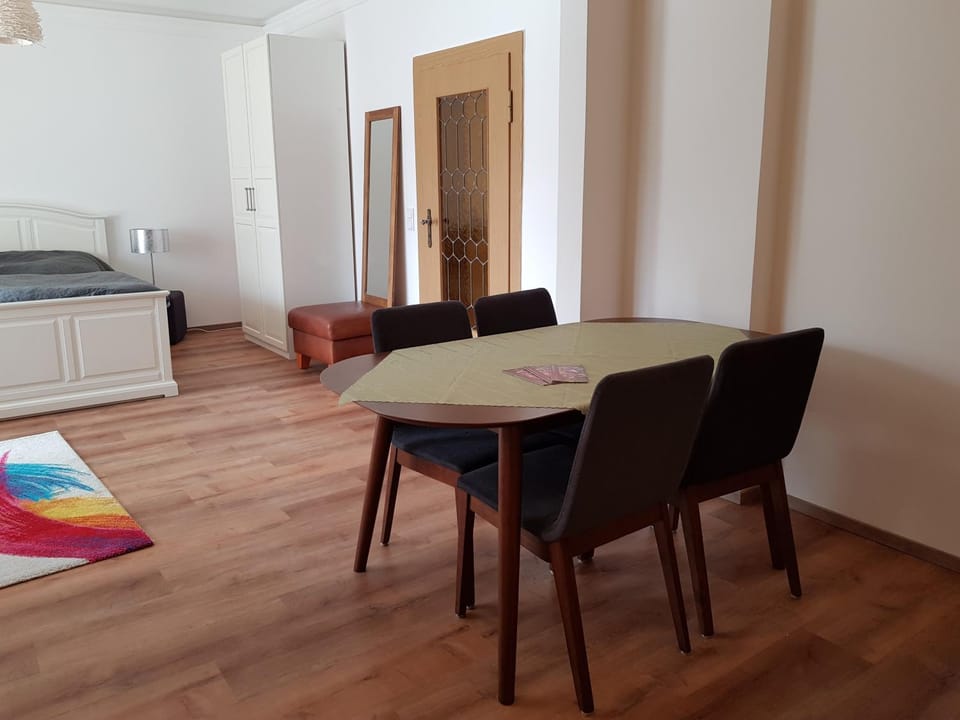 Bed, Living room, Bedroom