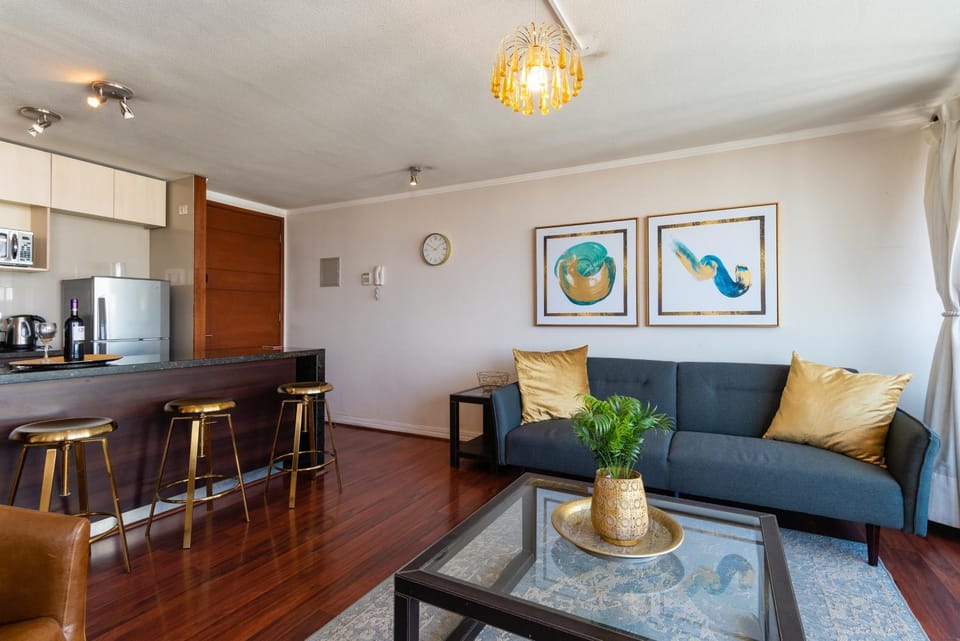 Kennedy Gold Apartment in Las Condes
