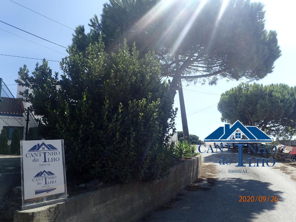 Off site, Property logo or sign