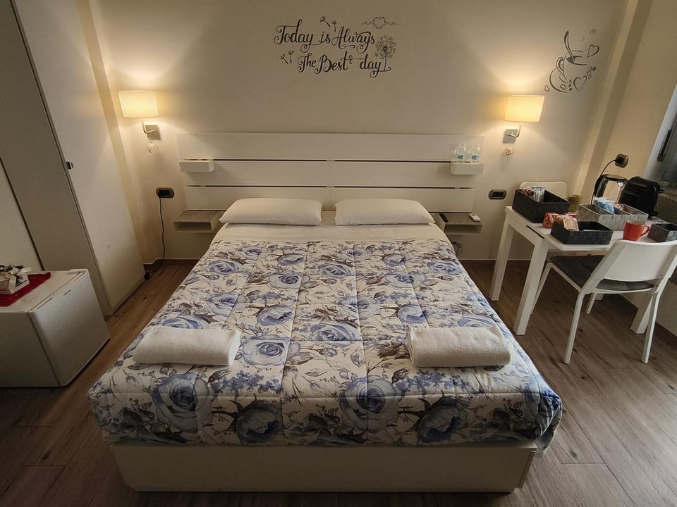 Blue Rose Private Room Bed and Breakfast in Salerno