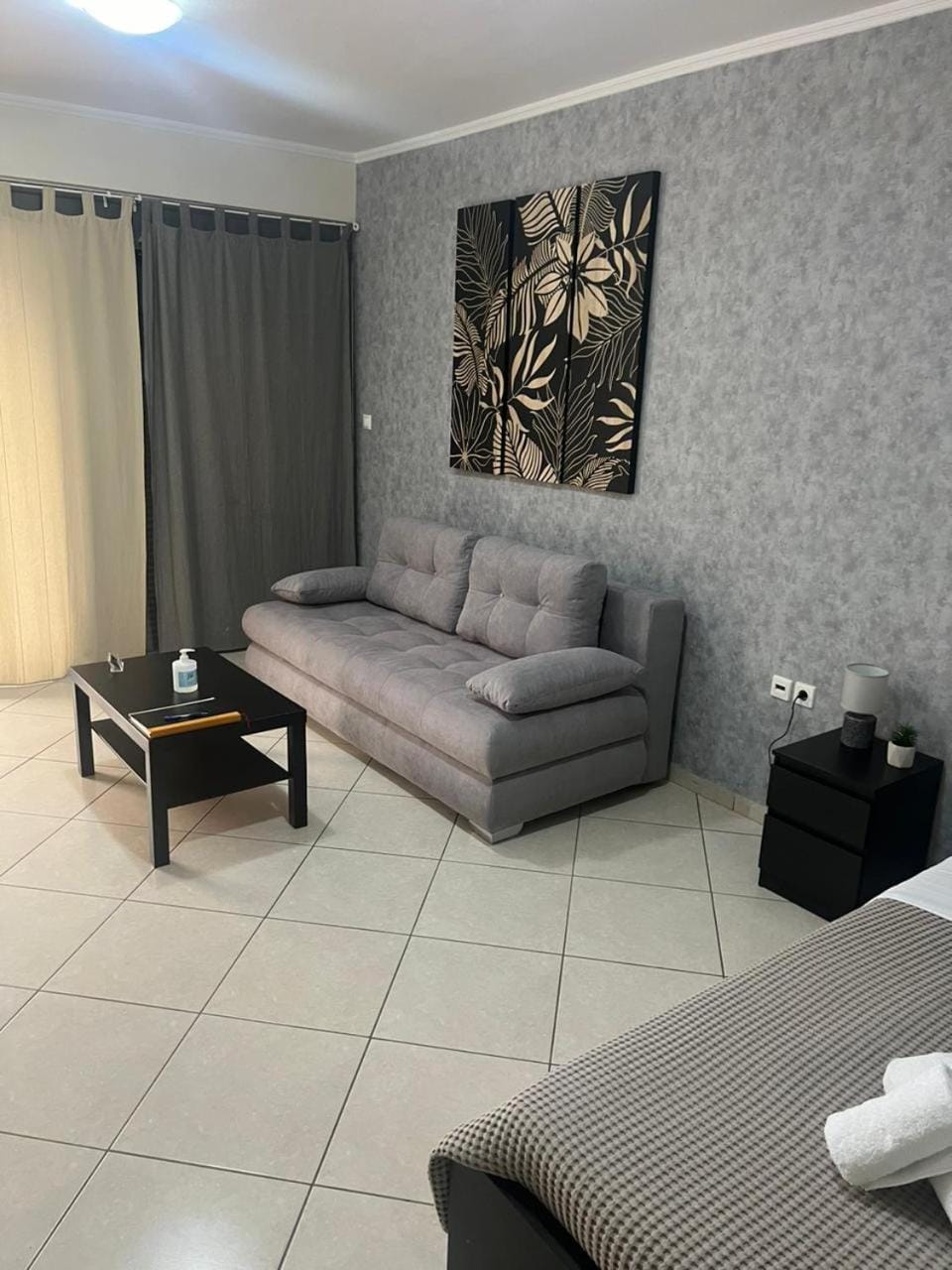 AVR Airport Deluxe Suites 4 AIRPORT FREE SHUTLE Apartment in East Attica Regional Unit, Greece