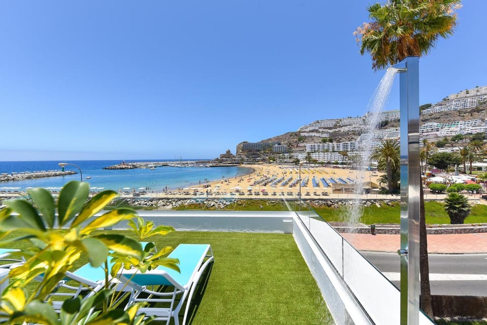 Shower, Solarium, Sea view