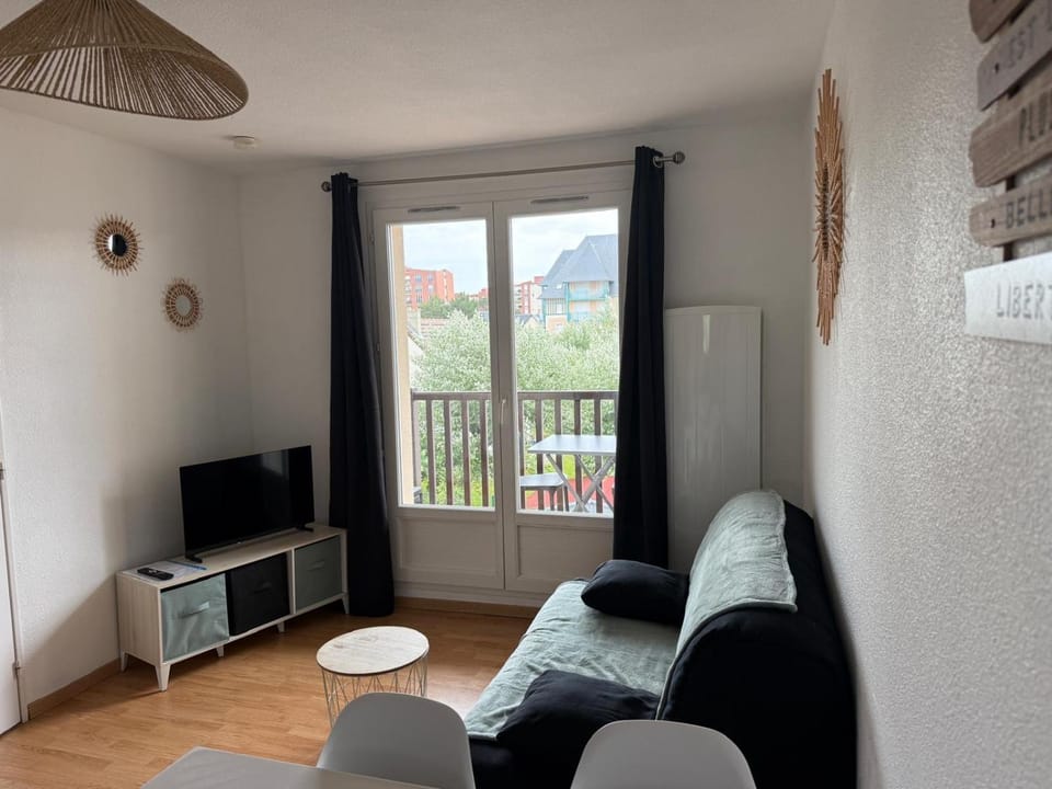 T2, accès direct plage, proche thalasso Apartment in Cabourg