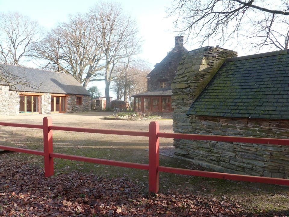 Patio, Facade/entrance