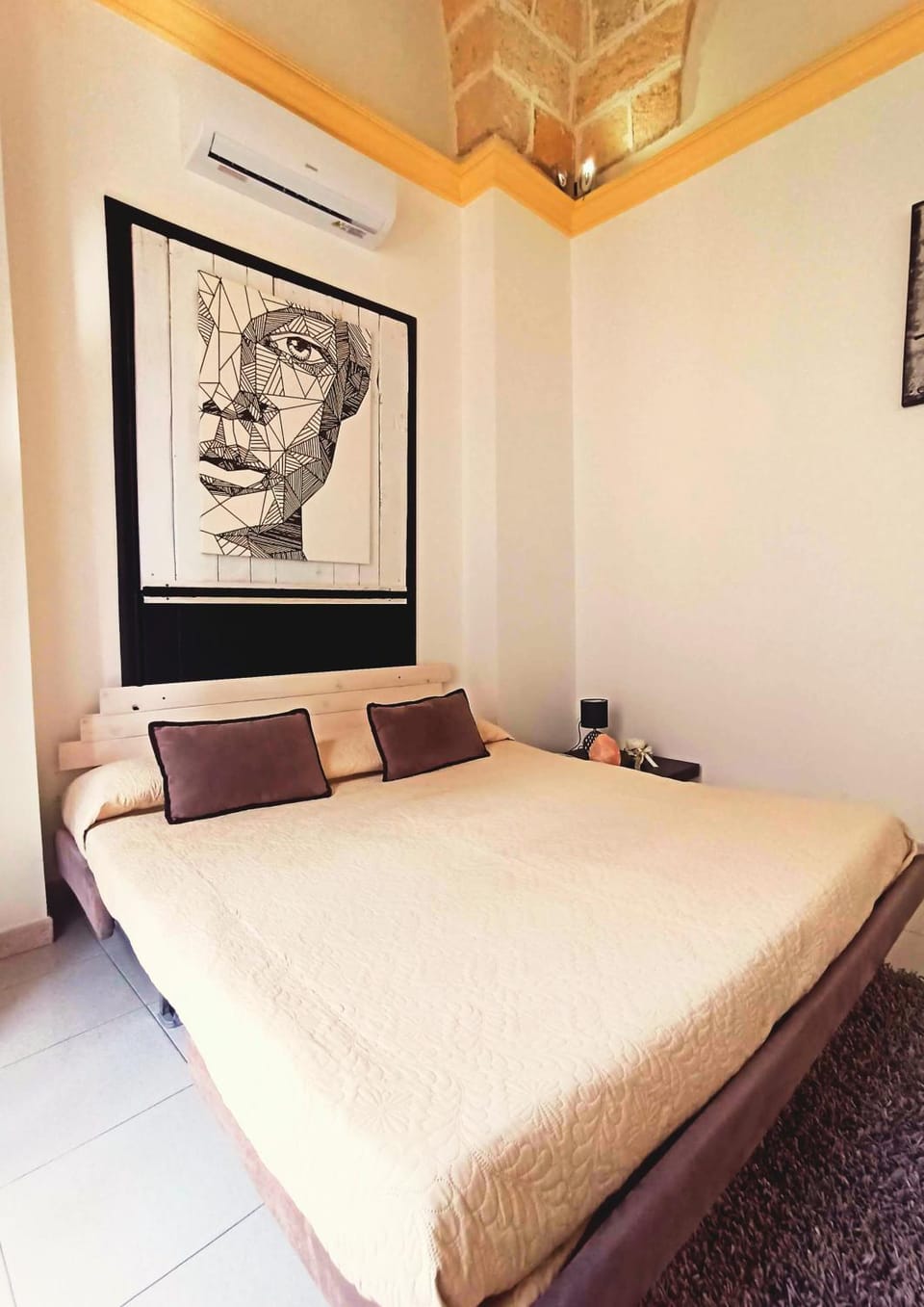 Communal lounge/ TV room, Bed
