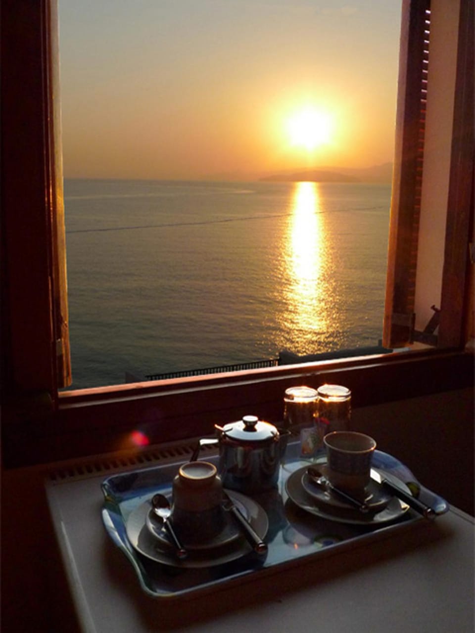 Coffee/tea facilities, Sea view, Sunrise
