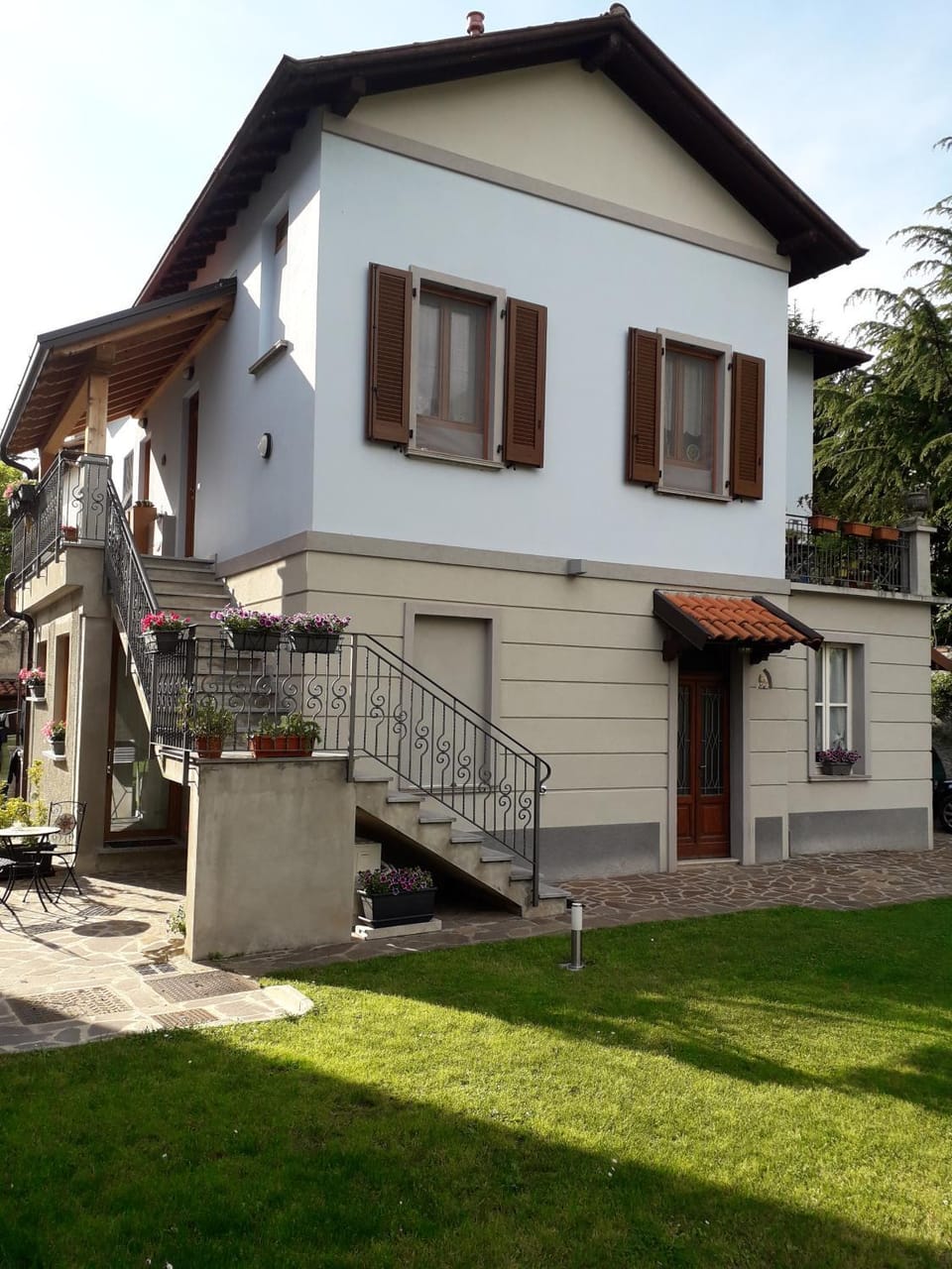 CASA LIBERTY Bed and Breakfast in Mandello del Lario