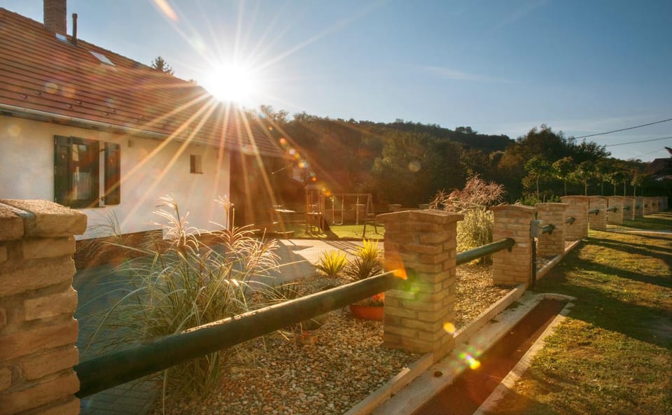 Patakpart Vendégház Bed and Breakfast in Hungary