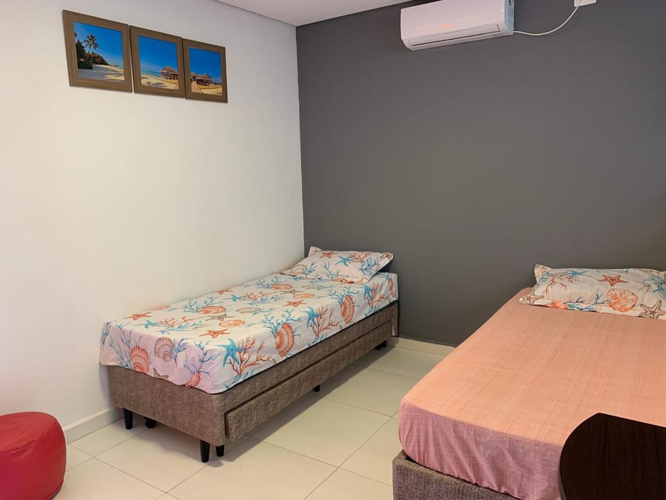 Chalé com Piscina 200m da Praia Maresias Chalet in São Sebastião