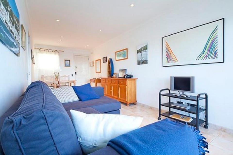 Living room, Area and facilities