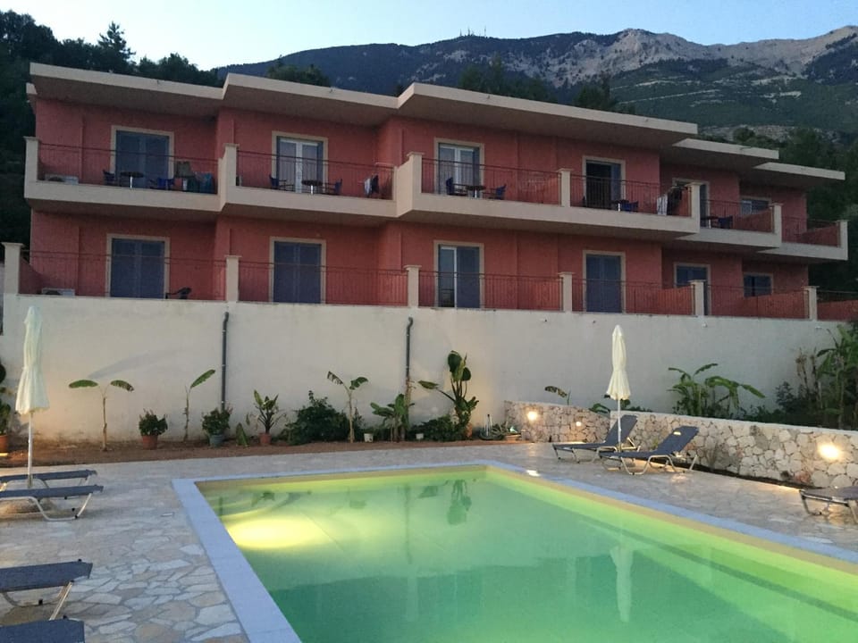 Facade/entrance, Swimming pool