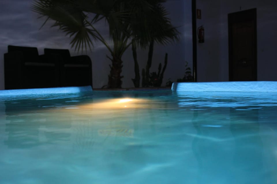 Hot Tub, Swimming pool