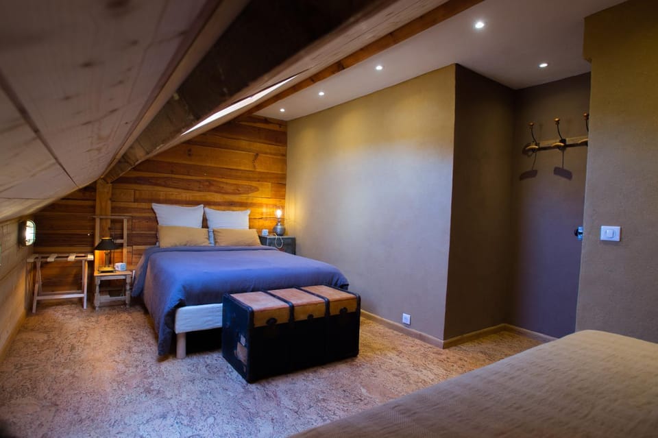 Property building, Bedroom