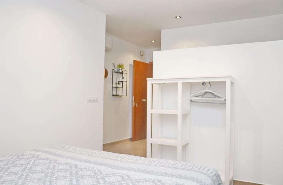 Bed, wardrobe