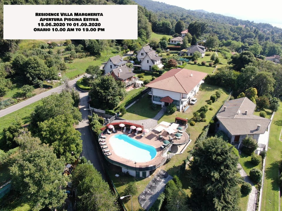 HOTEL COLLI FIORITI Hotel in Lombardy