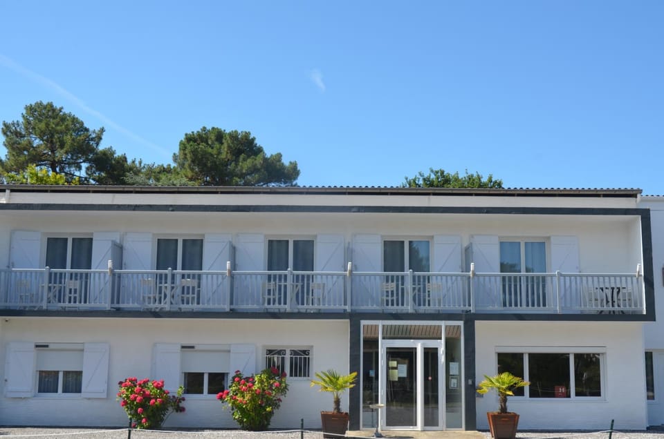 Hôtel Land'Azur Hotel in Mimizan