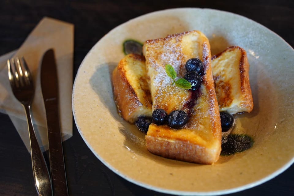 Masukichi -hostel,cafe,souvenir,guide- Bed and Breakfast in Aichi Prefecture