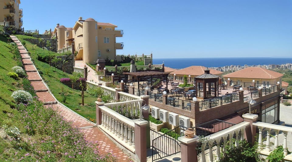 Gold City 1+1 Villa in Free Aquapark Villa in Antalya Province